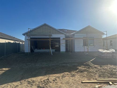 3270 E Avenue J3, Lancaster, CA, 93535-6353 | Card Image