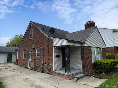 16544 Stricker Ave, Eastpointe, MI, 48021-4503 | Card Image