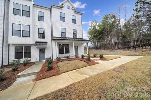 643 District Ct, Fort Mill, SC, 29708-8994 | Card Image
