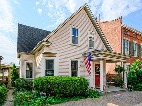 115 N Bench St, Galena, IL, 61036-2236 | Card Image