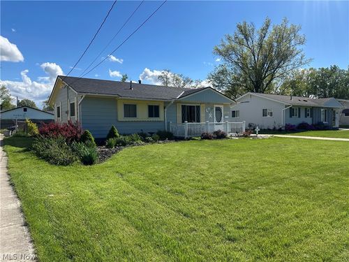 2014 Homewood Dr, Lorain, OH, 44055-2731 | Card Image