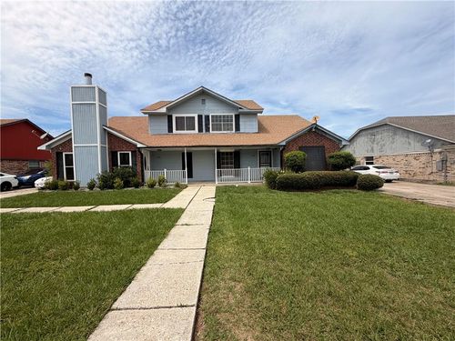 2105 Snowbird Dr, Harvey, LA, 70058-5432 | Card Image