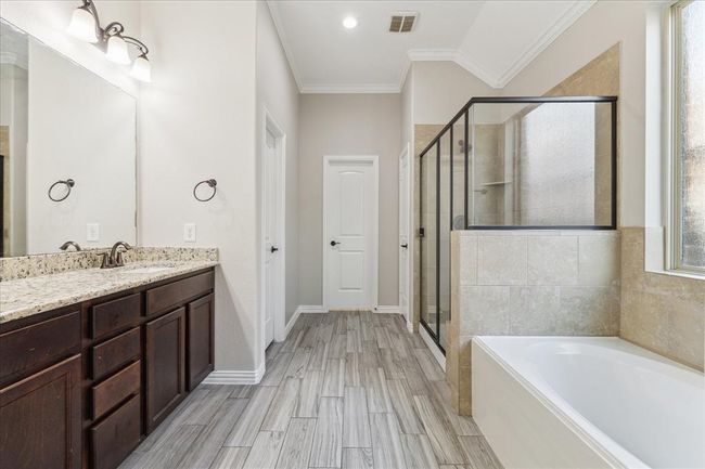 Master Bath | Image 13
