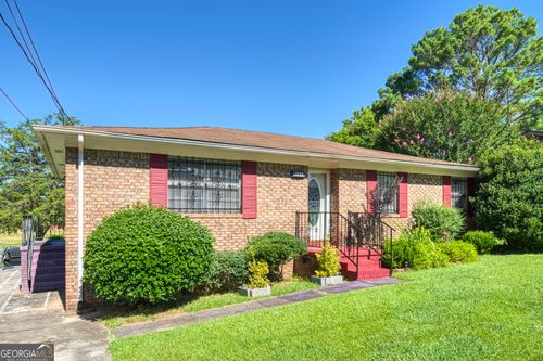 1009 Avenue K, West Point, GA, 31833-1830 | Card Image