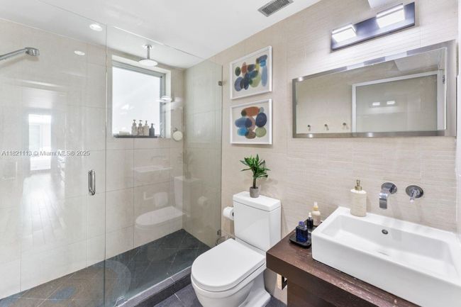 APT-105 - 1601 West Ave, Condo with 1 bedrooms, 1 bathrooms and null parking in Miami Beach FL | Image 6