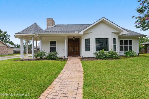 246 Pine Driveway, Bay Saint Louis, MS, 39520 | Card Image