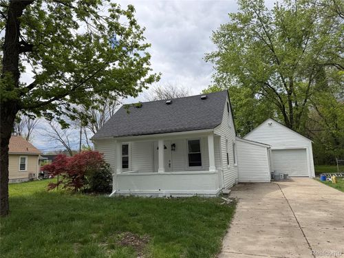 21631 Colgate St, Farmington Hills, MI, 48336-5611 | Card Image