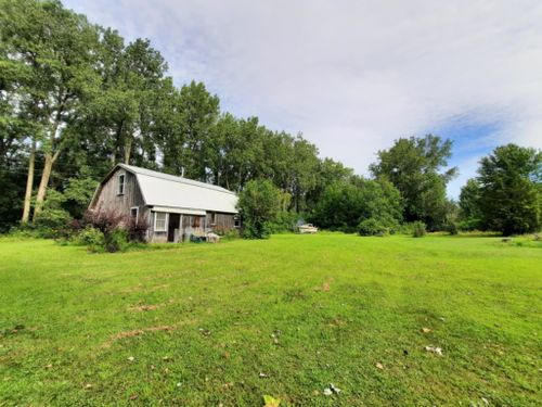 255 Canal Ln, North Hero, VT, 05474-9672 | Card Image