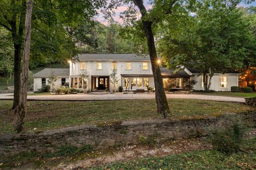 1780 Tyne Blvd, Nashville, TN, 37215-4813 | Card Image