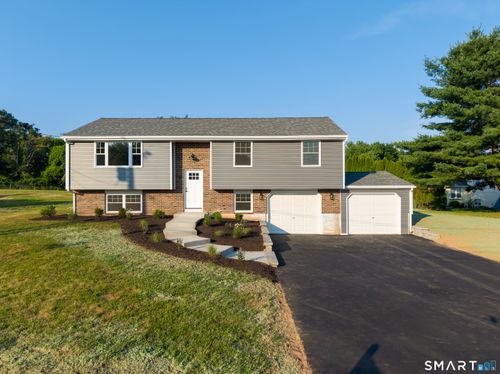 8 Anna Dr, Wallingford, CT, 06492-5239 | Card Image