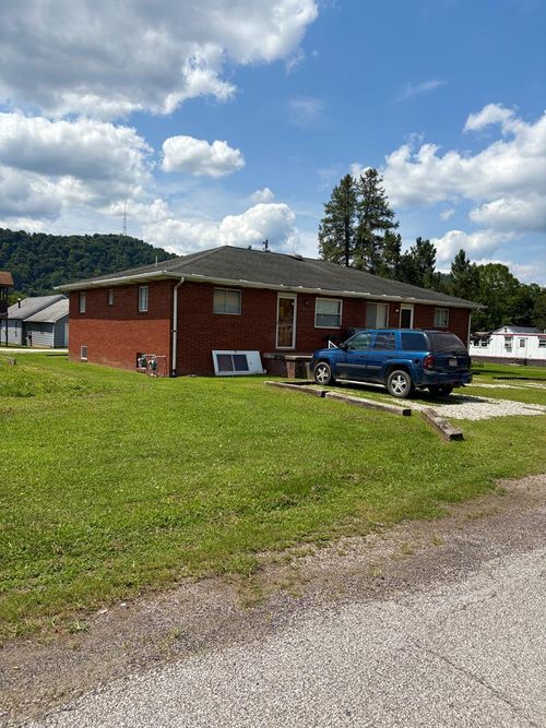 814-812 - 814 Ironton St, New Martinsville, WV, 26155-2416 | Card Image