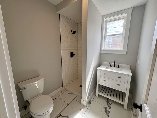 160 Front St, Condo with 2 bedrooms, 1 bathrooms and null parking in Exeter NH | Image 8