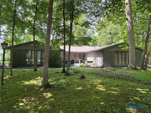 217 Willow Way, Archbold, OH, 43502-9208 | Card Image