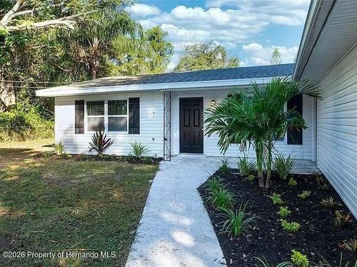 120 Avenida De Bahia, Nokomis, FL, 34275-2008 | Card Image