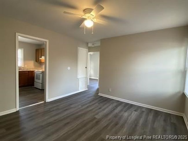 B - 703 Lake Ave, Condo with 2 bedrooms, 1 bathrooms and null parking in Spring Lake NC | Image 7