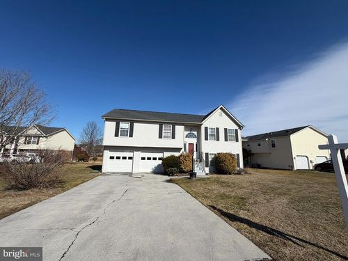 104 New Kent Ct, STEPHENS CITY, VA, 22655-5938 | Card Image