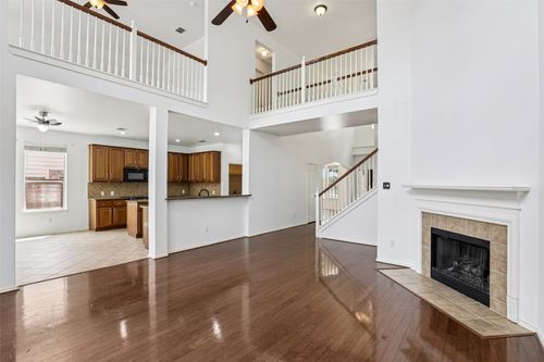 604 Maple Leaf Ln, Mckinney, TX, 75071-4832 | Card Image