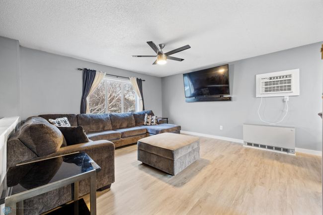 Living Room | Image 6