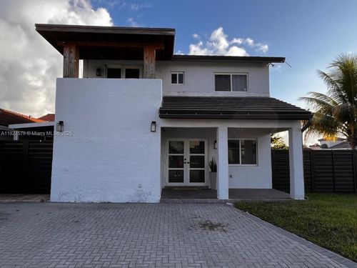 9023 Nw 111th Ter, Hialeah Gardens, FL, 33018-4571 | Card Image