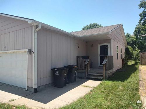 115 Walnut St, Wamego, KS, 66547-1309 | Card Image