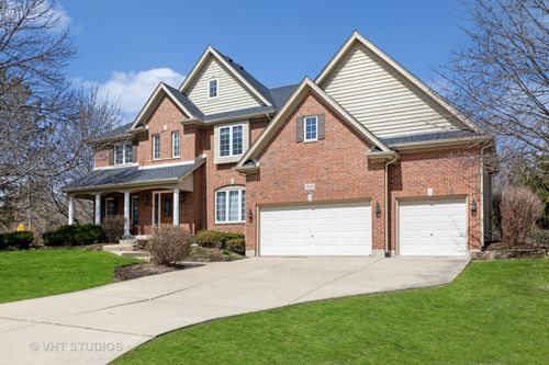 12000 Willow Ridge Dr, Willow Springs, IL, 60480-1193 | Card Image