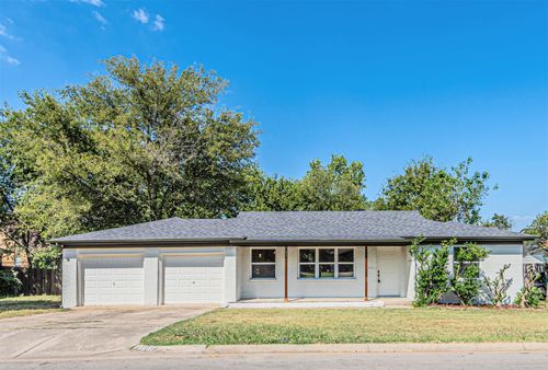 5637 Dent Rd, North Richland Hills, TX, 76117-2815 | Card Image