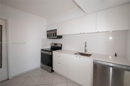 apt-403-1075 93rd St, Bay Harbor Islands, FL, 33154-2352 | Card Image