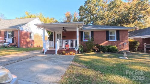 1521 Herrin Ave, Charlotte, NC, 28205-2033 | Card Image