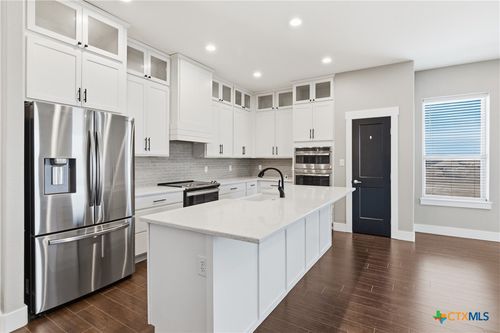 2948 Goodwin Ln, New Braunfels, TX, 78130-7154 | Card Image