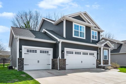 2812 Steppe Ln, Bloomington, IL, 61705-4136 | Card Image