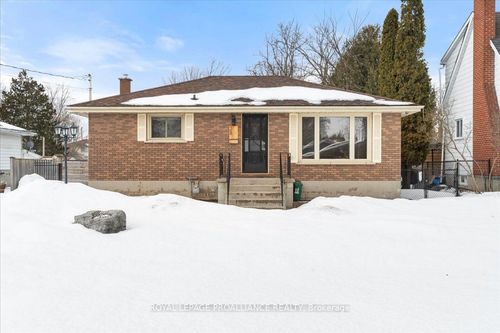 28 Glendale Rd, Belleville, ON, K8P4H5 | Card Image