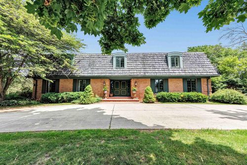 675 Sunset Circle, ALLOUEZ, WI, 54301 | Card Image