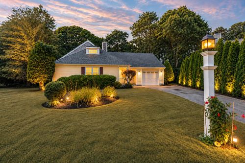 41 Eventide Ln, Hyannis, MA, 02601-2198 | Card Image