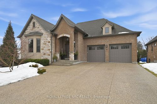 61 Philmori Boulevard, Pelham, ON, L3E0S5 | Card Image
