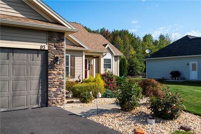 93 James Moore Cir Circle, House other with 2 bedrooms, 2 bathrooms and null parking in Parma NY | Image 3