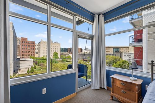 615-309 W Washington Avenue, Madison, WI, 53703 | Card Image