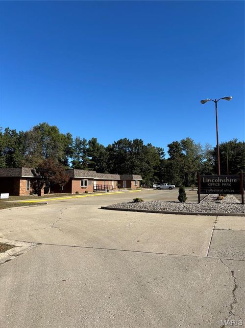 f-and-g-4230 Lincolnshire Dr, Mount Vernon, IL, 62864-2189 | Card Image