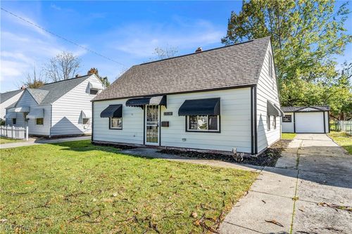 23198 Gay St, Euclid, OH, 44123-1516 | Card Image