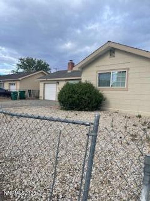 914 Melrose Dr, Reno, NV, 89502-2611 | Card Image