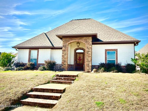 401 Emerald Trl, Brandon, MS, 39047-6513 | Card Image
