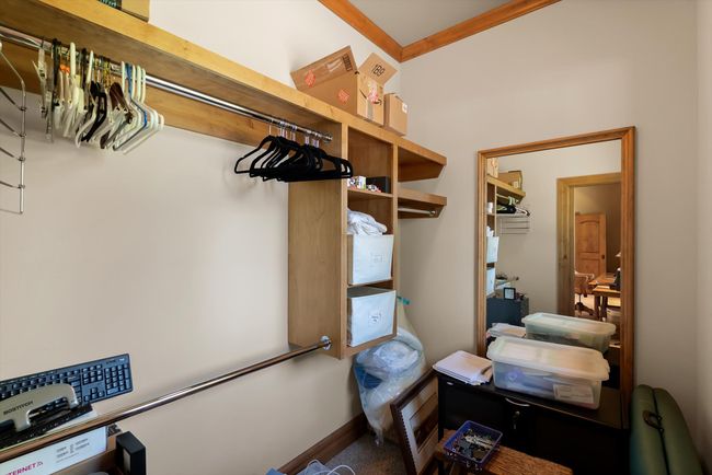 guest suite closet | Image 43