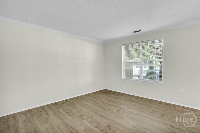 Living Room | Image 7