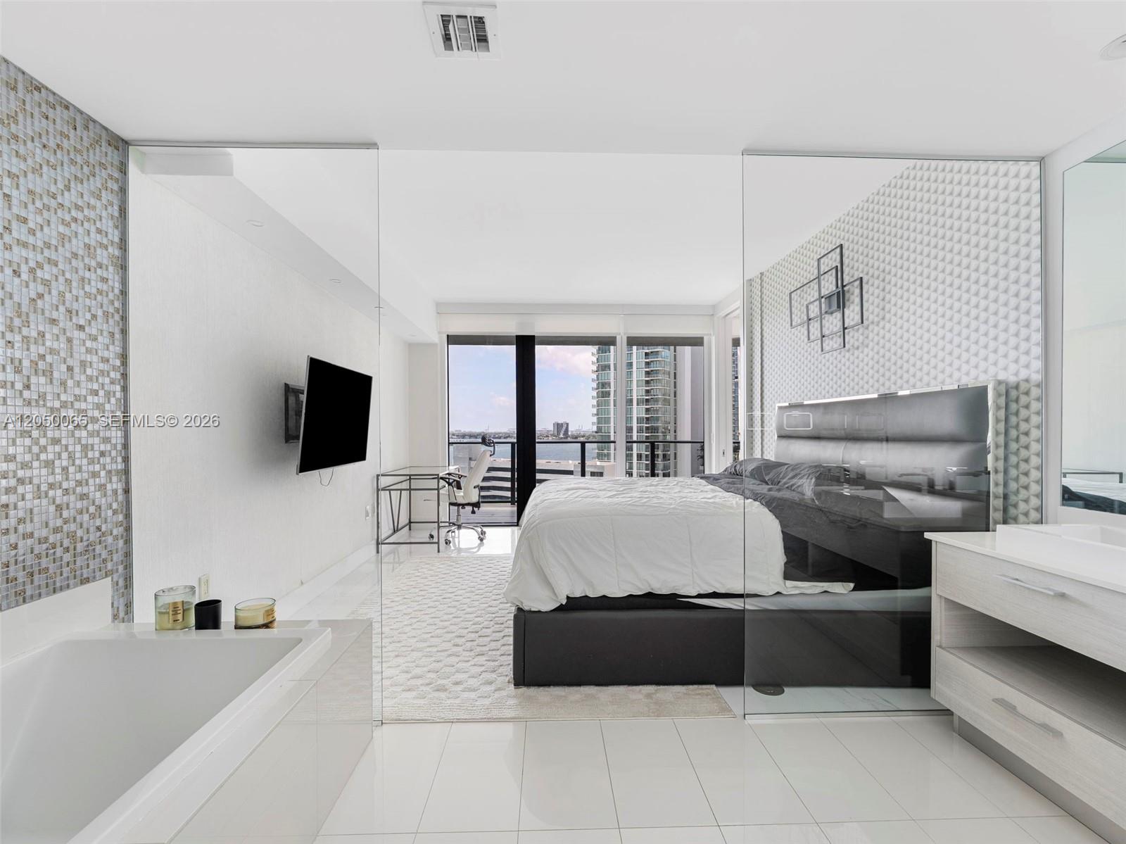 Residential Lease in Miami 4