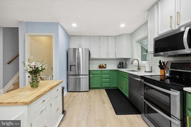 8170 Sinclair Mill Rd, House other with 4 bedrooms, 3 bathrooms and null parking in MANASSAS VA | Image 10