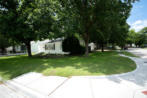 7419 Lake June Rd, Dallas, TX, 75217-1645 | Card Image
