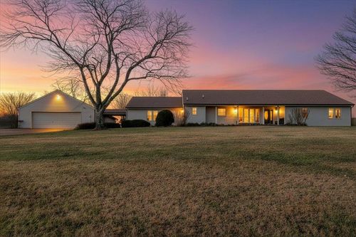 112 Donegal Ln, Bedford, VA, 24523-6205 | Card Image