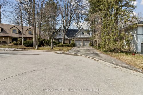 57 Hemingway Crescent, Markham, ON, L3R2S4 | Card Image