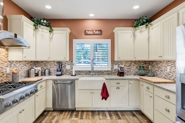 887 Bear Creek Trl, House other with 3 bedrooms, 2 bathrooms and null parking in Victor MT | Image 31