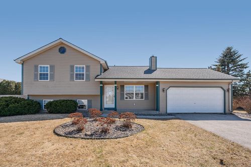 937 Iyla Avenue, Belgium, WI, 53004 | Card Image