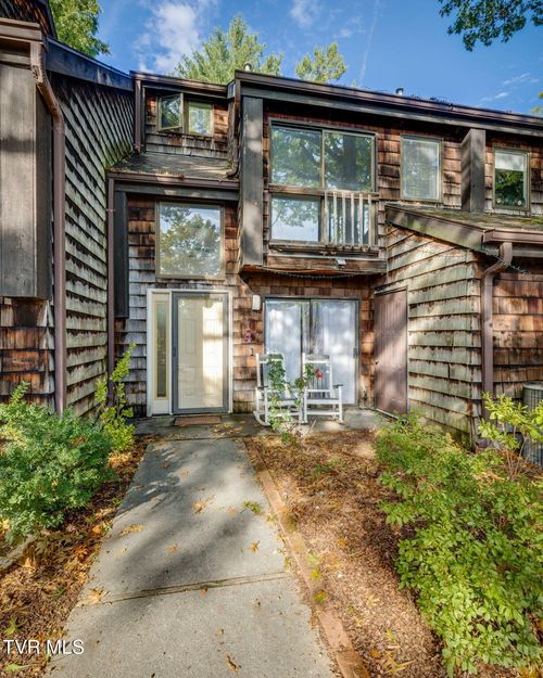 apt-i4-115 Beechnut Street, Johnson City, TN, 37601 | Card Image